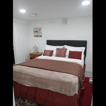 "Cozy Basement Retreat Just 40 Minutes To Nyc!" Daire Irvington Dış mekan fotoğraf
