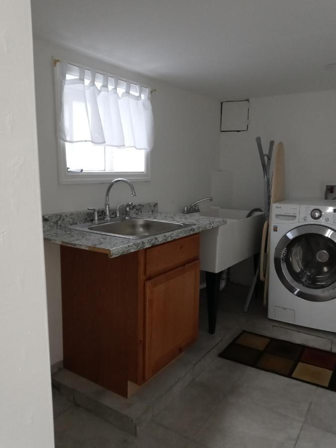 "Cozy Basement Retreat Just 40 Minutes To Nyc!" Daire Irvington Dış mekan fotoğraf