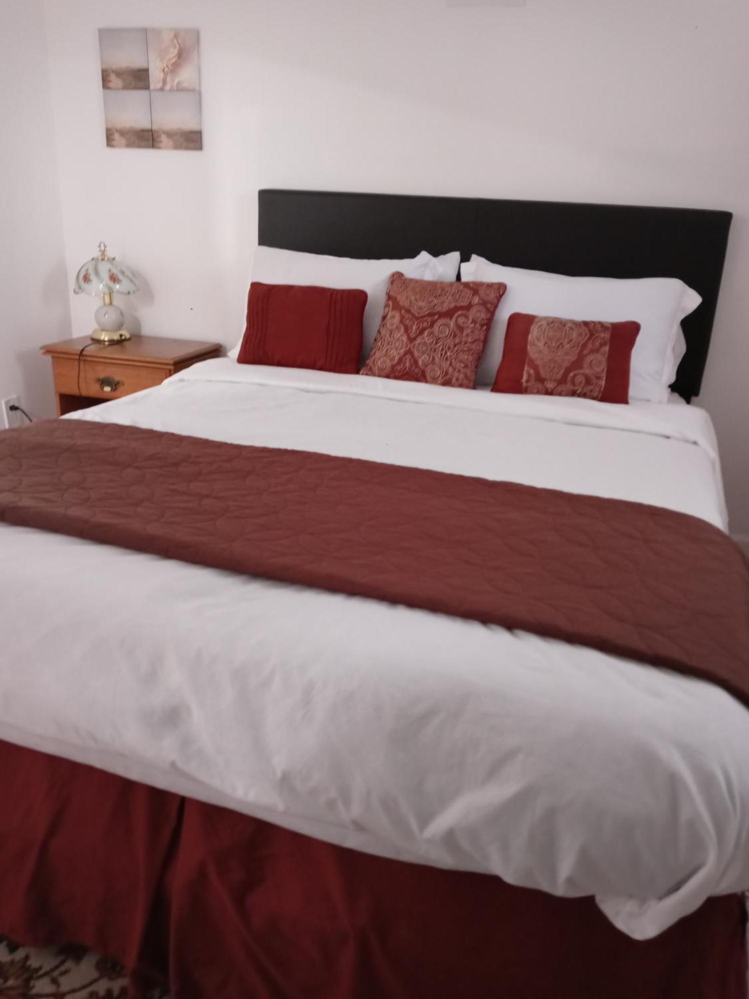 "Cozy Basement Retreat Just 40 Minutes To Nyc!" Daire Irvington Dış mekan fotoğraf